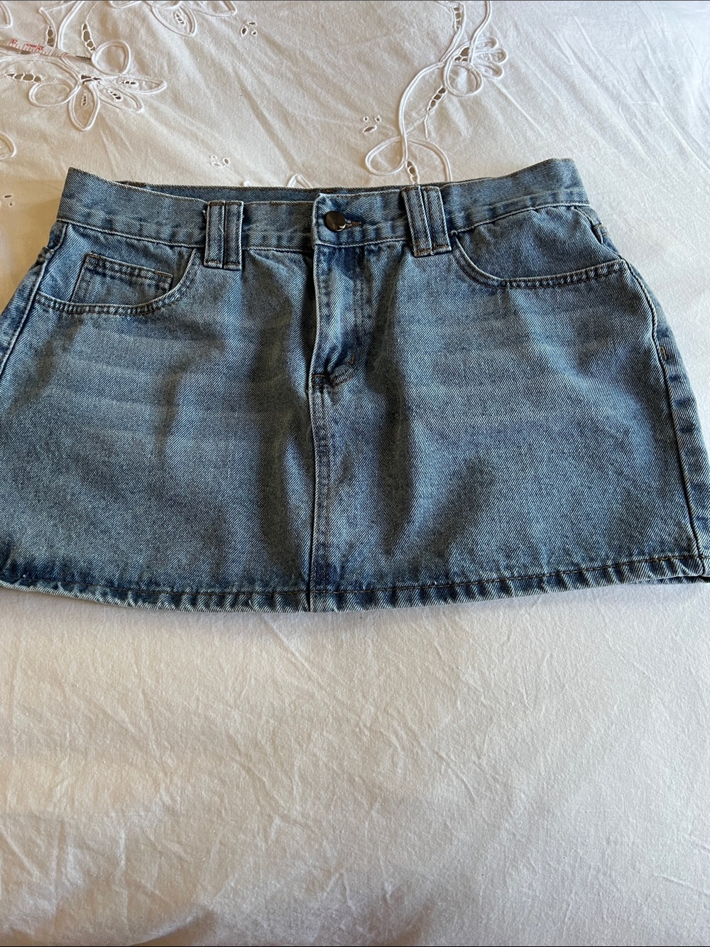 SHEIN Blue Denim Mini Skirt with Front Pockets